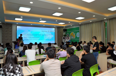 濟(jì)南企業(yè)網(wǎng)站開發(fā) 成功學(xué)子分享會(huì)為學(xué)弟學(xué)妹指點(diǎn)迷津